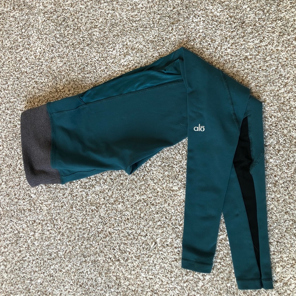 ALO Yoga Leggings—full length